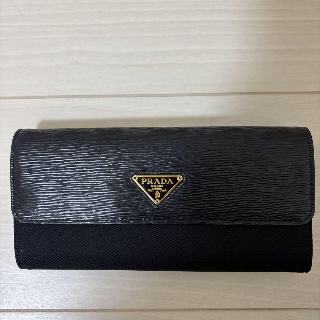 スペシャル特典 PRADA プラダ 長財布 黒 チェーンパスケース付き 小物