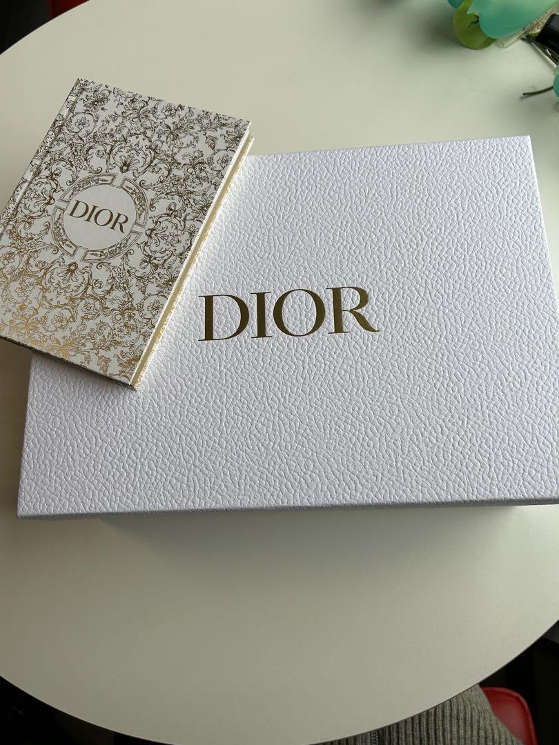 Diorギフトボックス＆メモ帳のセット