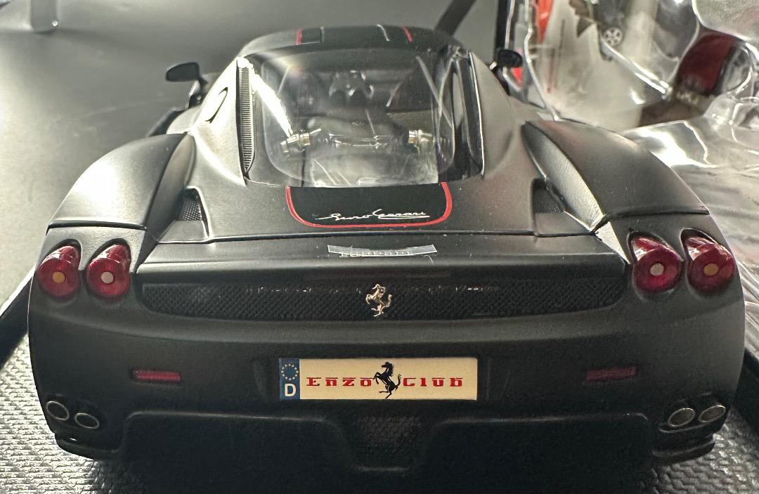 ミニカー Enzo Ferrari Mat Black BBR 1/18