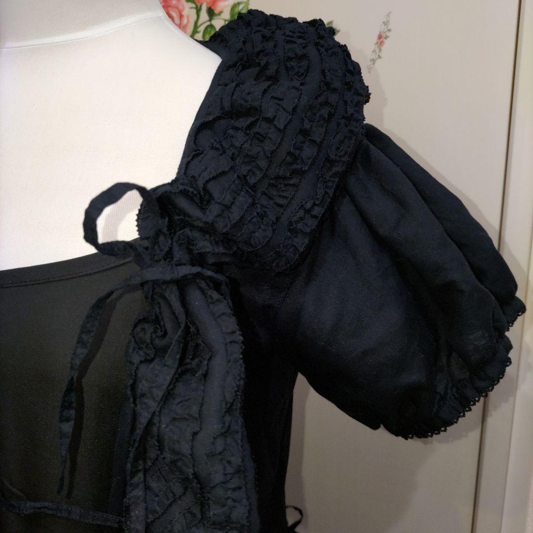 H-6 ワンダフルワールド　黒縁取りが豪華なピコフリルで所々リボン紐で結べます