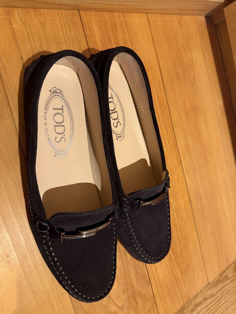 TOD'S 黒 スエード ドライビングシューズ