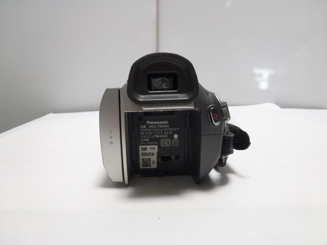 Panasonic パナソニック HDC-TM300 デジタルハイビジョンカメラ