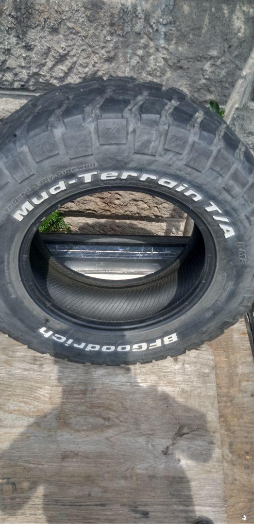 1本マッドテレーン LT265/70R17