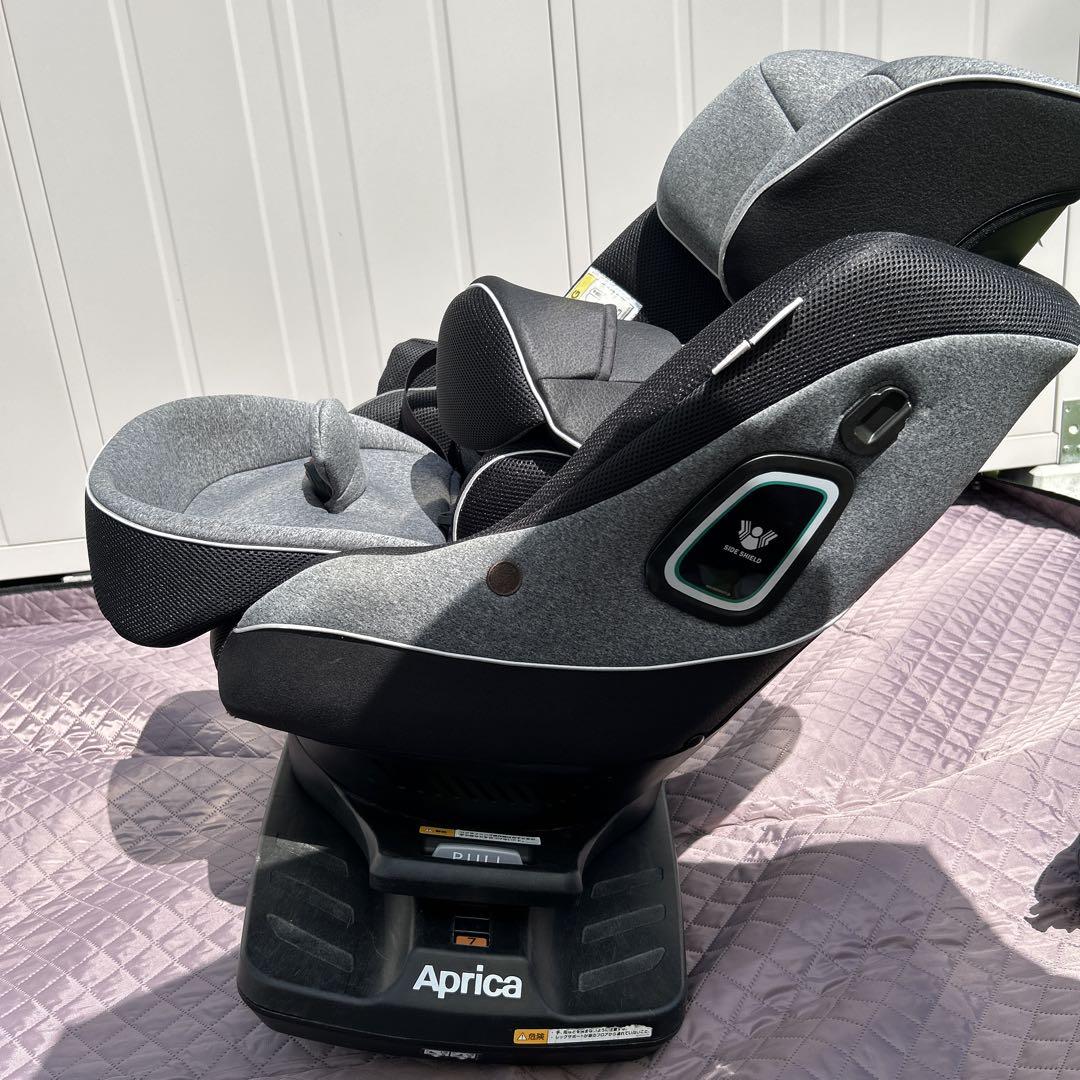 お*品様 Aprica Cururila+ チャイルドシート R129 360°
