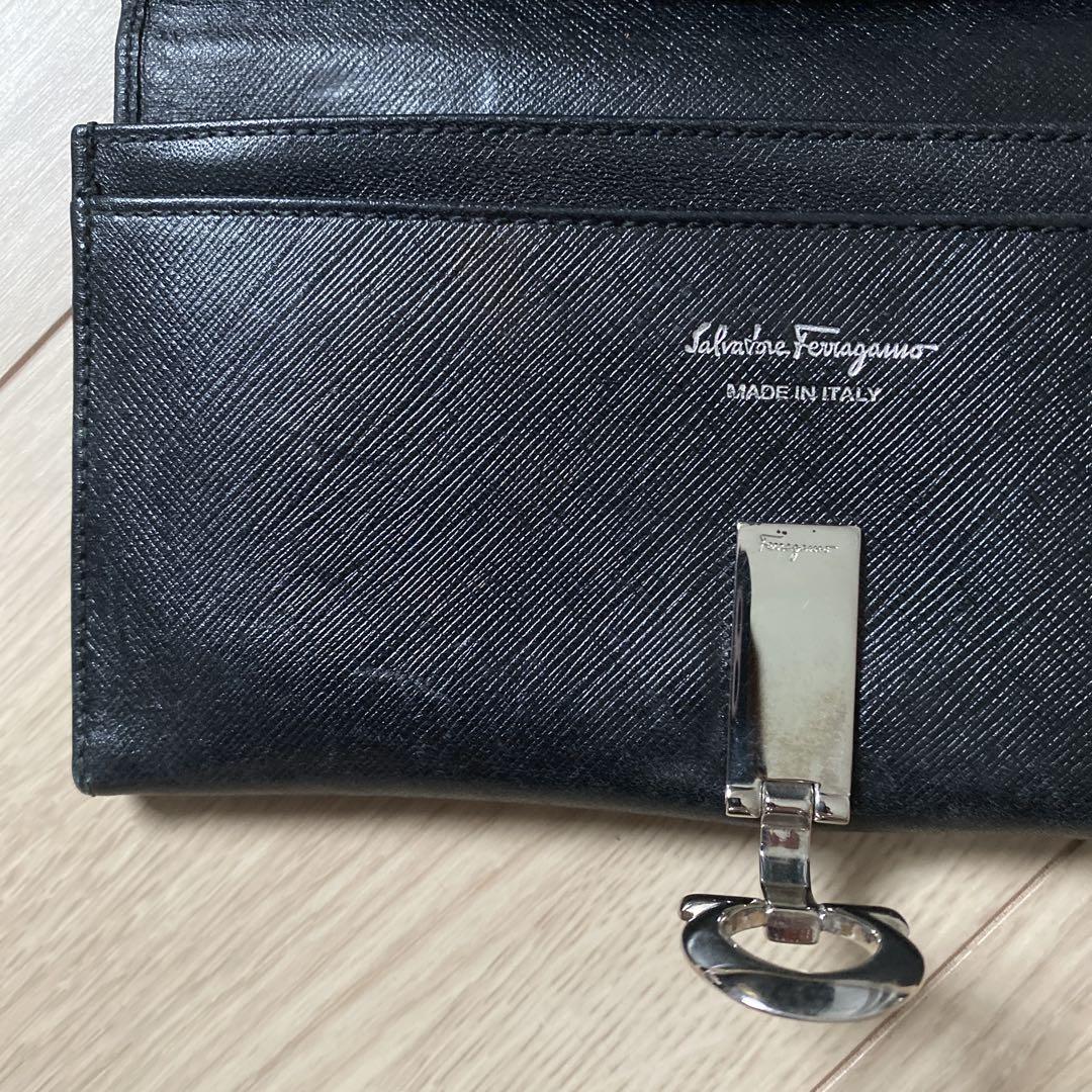 サルヴァトーレフェラガモ　ブラック 長財布