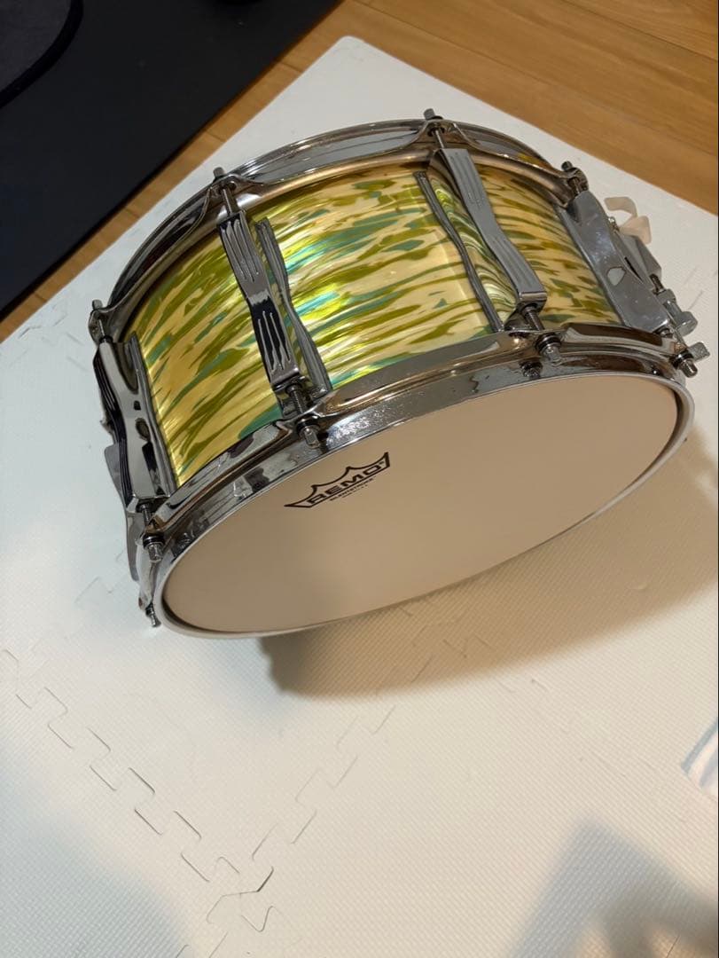 Ludwig クラシックメイプル スネア 14×6.5インチ オリーブパール