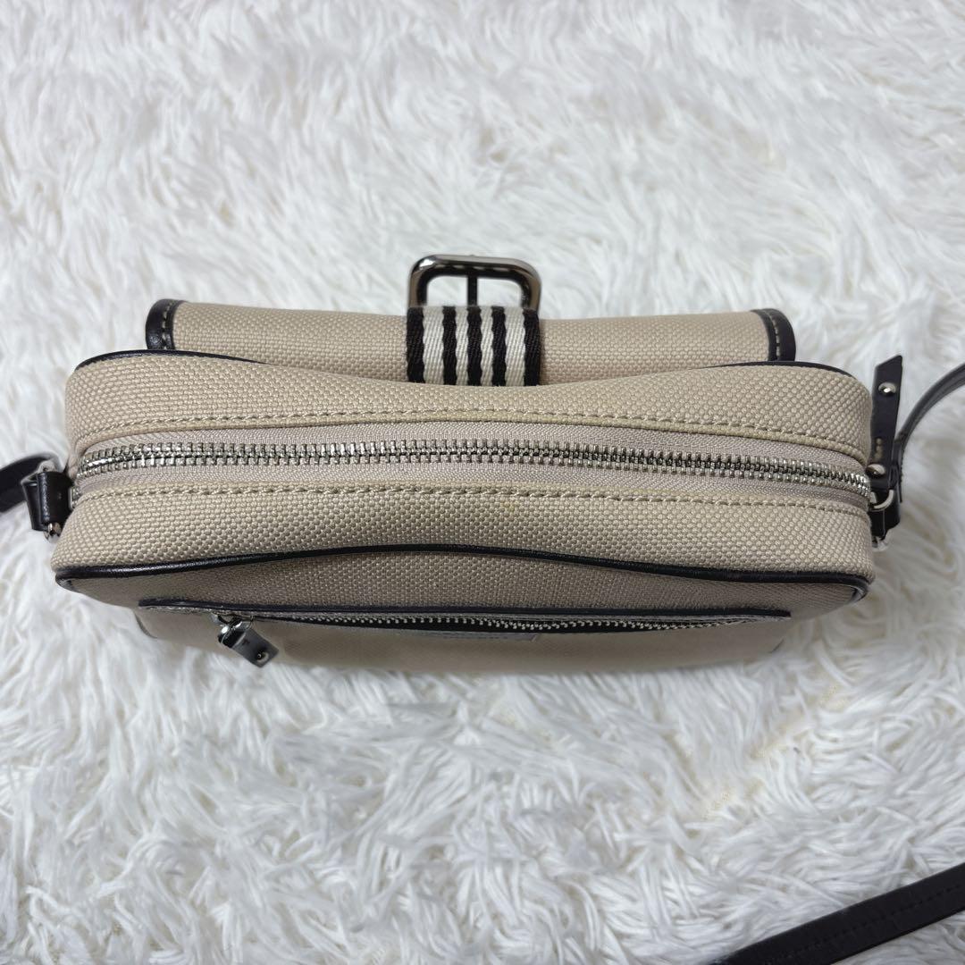 【お得】 美品✨バーバリーブルーレーベル ショルダーバッグ カメラバッグ バッグ