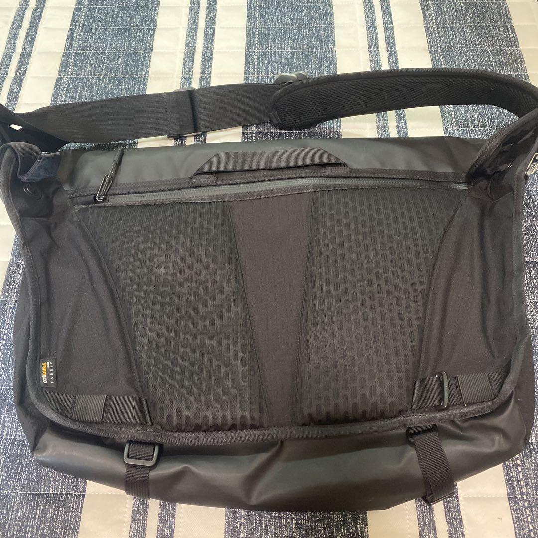 timbuk2 ティンバックツー　メッセンジャーバッグ　TIMBUK 2