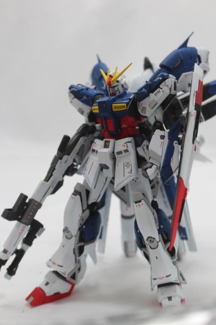 1|144 Hi-νガンダム