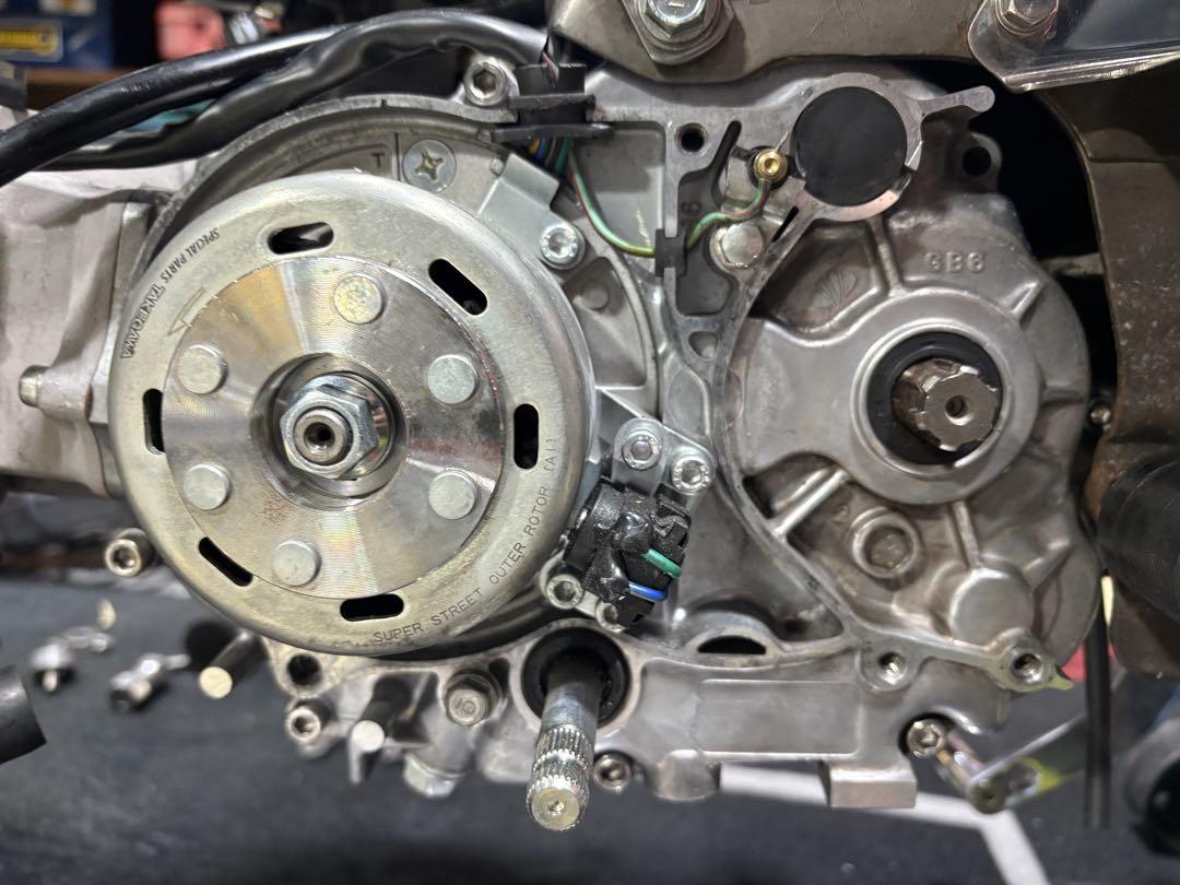 デスモ ツインカム 124cc フルチューンエンジン モンキー ダックス