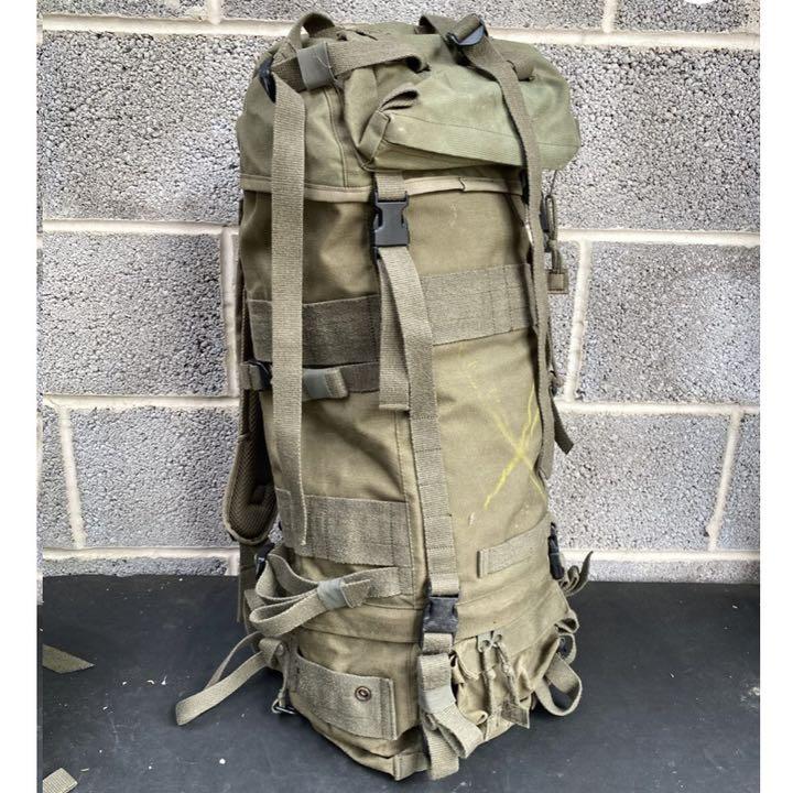 希少 オーストリア軍50L バックパックとイギリス軍コンプレッションサックセット