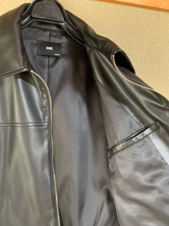 HARE BIGカラーフェイクレザーブルゾン 