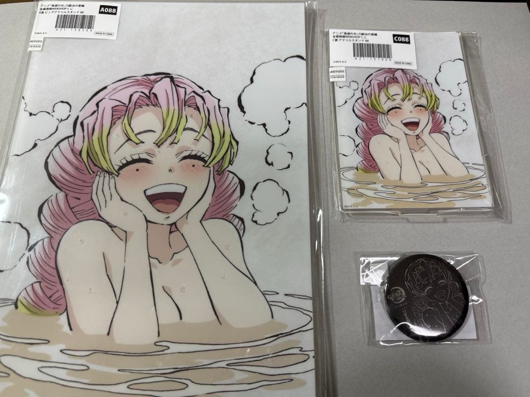 鬼滅の刃　全幕間画A賞ビッグアクスタ・C賞アクスタ・メタリック缶バッジ　蜜璃