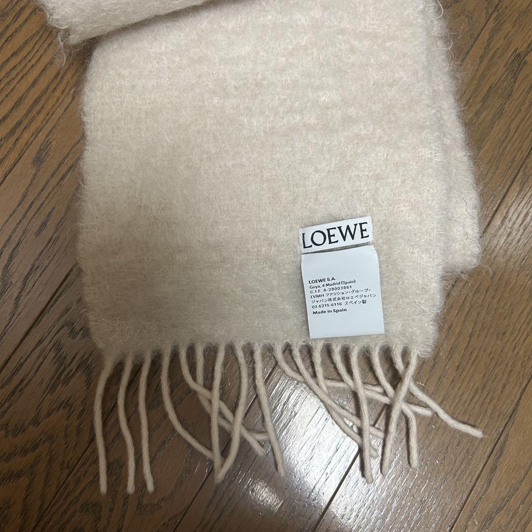 LOEWE アイボリー マフラー フリンジ付き