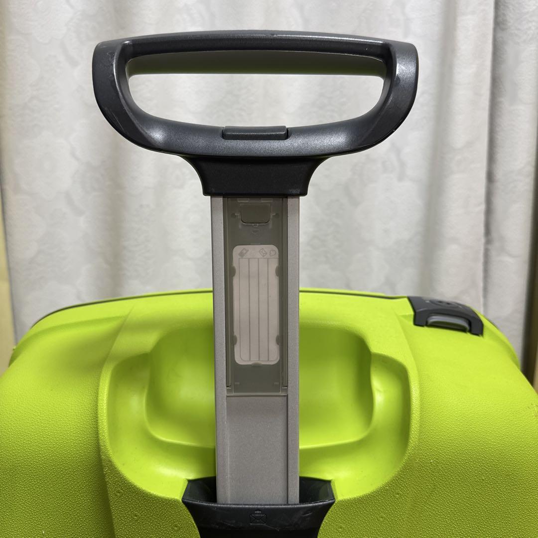 サムソナイト　エアリス　スピナー68cm