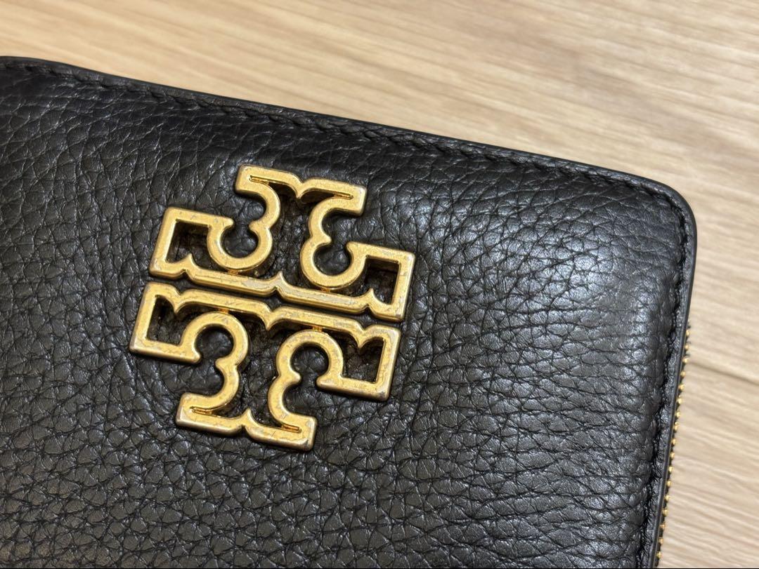 TORY BURCH トリーバーチ レザー二つ折り財布 黒 ブラック