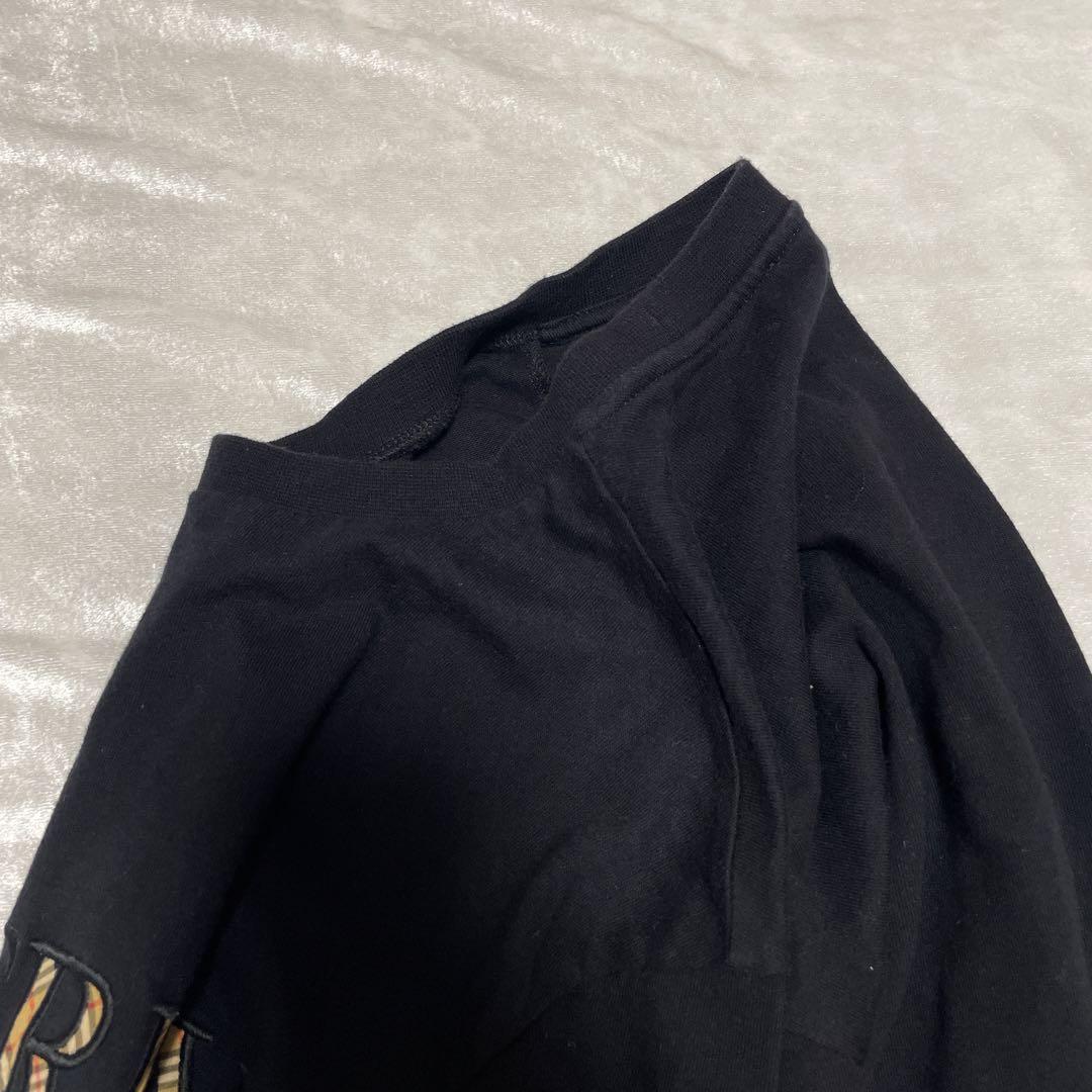 相談中バーバリー　ロゴ入り　Tシャツ　黒　ブラック　ノバチェック　ｓ