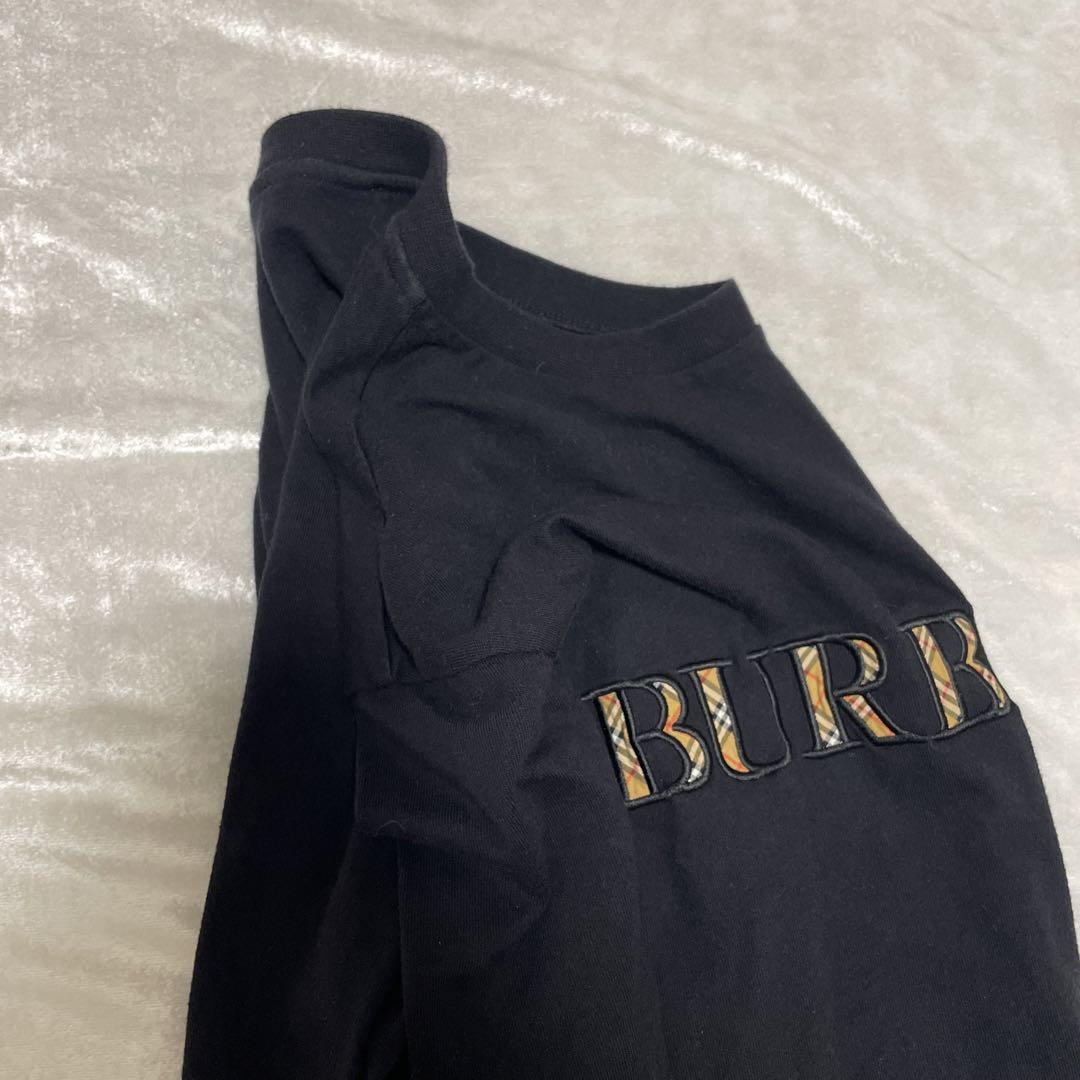 相談中バーバリー　ロゴ入り　Tシャツ　黒　ブラック　ノバチェック　ｓ