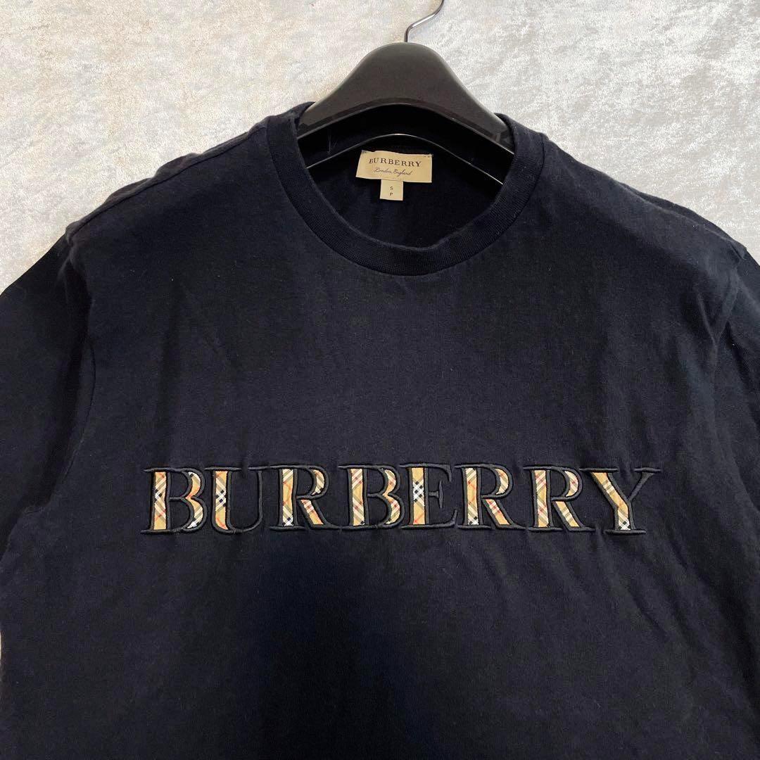 相談中バーバリー　ロゴ入り　Tシャツ　黒　ブラック　ノバチェック　ｓ