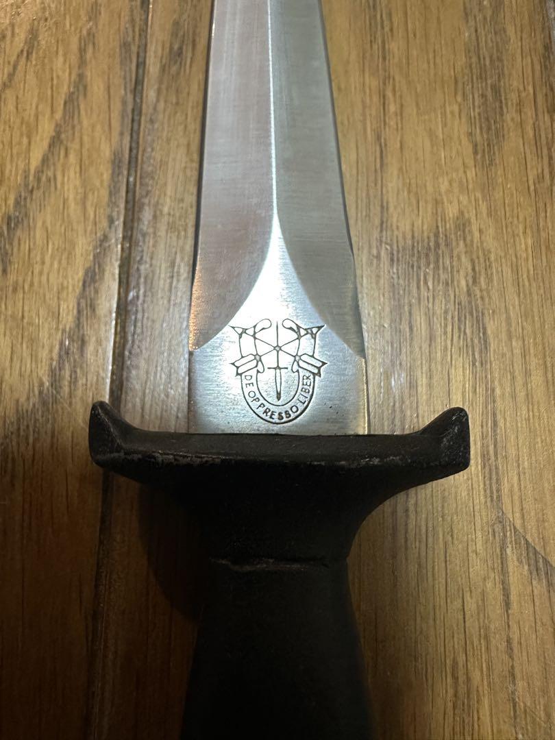 De Oppresso Liber UC210 ヴィンテージナイフ　シース付き