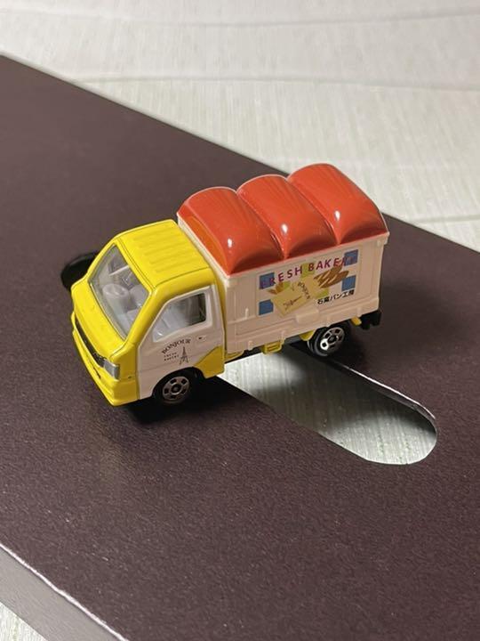 廃盤トミカ「パン屋トラック」