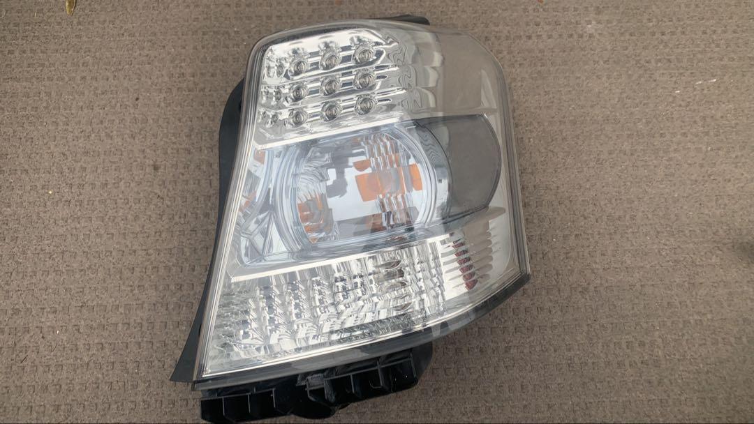 トヨタ サイ Toyota Sai AZK10 純正 テールライト 右KOITO