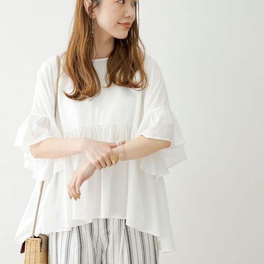 美品✨　白❤️　アーバンリサーチサニーレーベル　ギャザー切替ペプラムブラウス