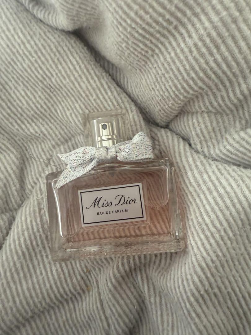 【ほぼ未使用】Miss Dior Eau de Parfum ミスディオール