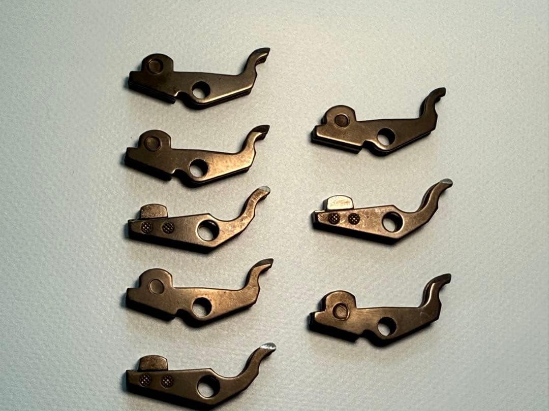 ハートフォード製SAA用ノーマルボルト（シリンダーストップ）8個セット