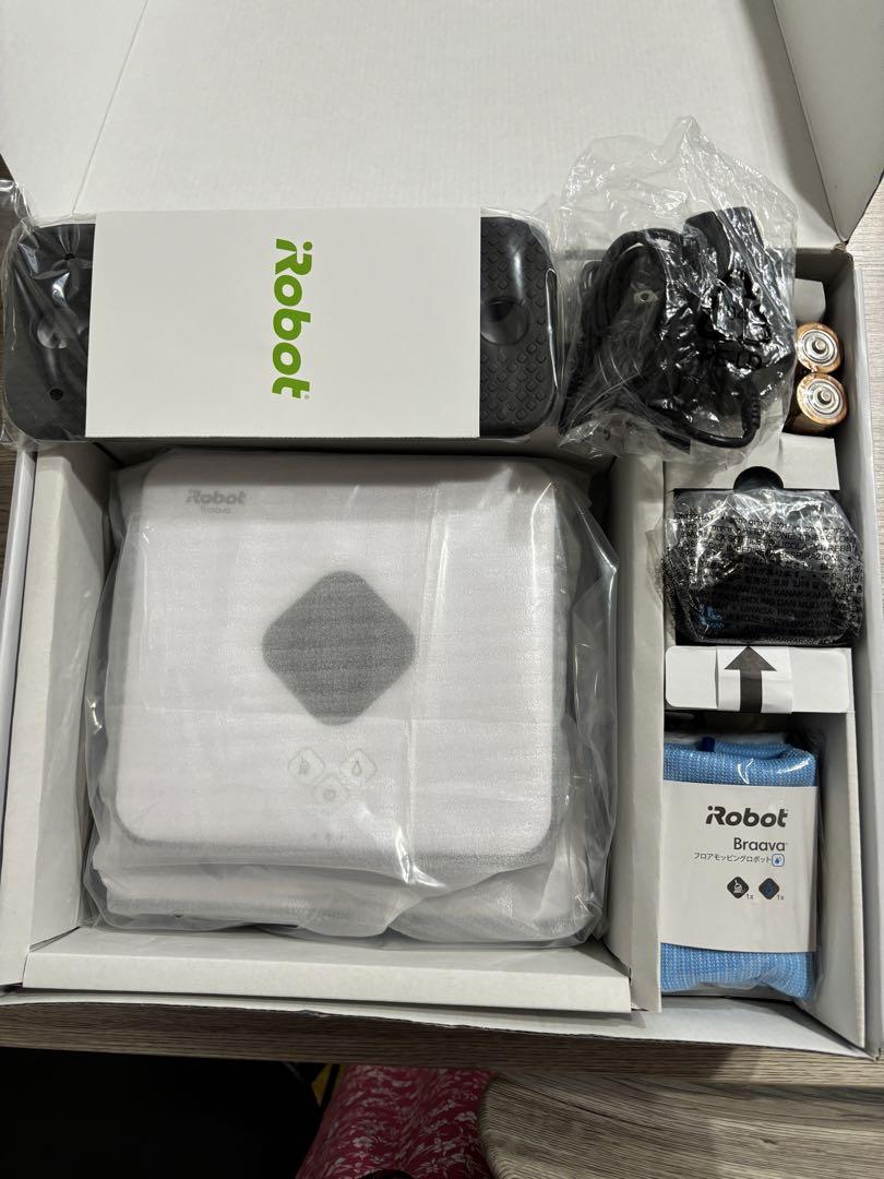 使用1回 極美品❗️ 床拭きロボット+クイックル9個付き 生活家電 使用1回 極美品❗️ 床拭きロボット+クイックル9個付き 生活家電
