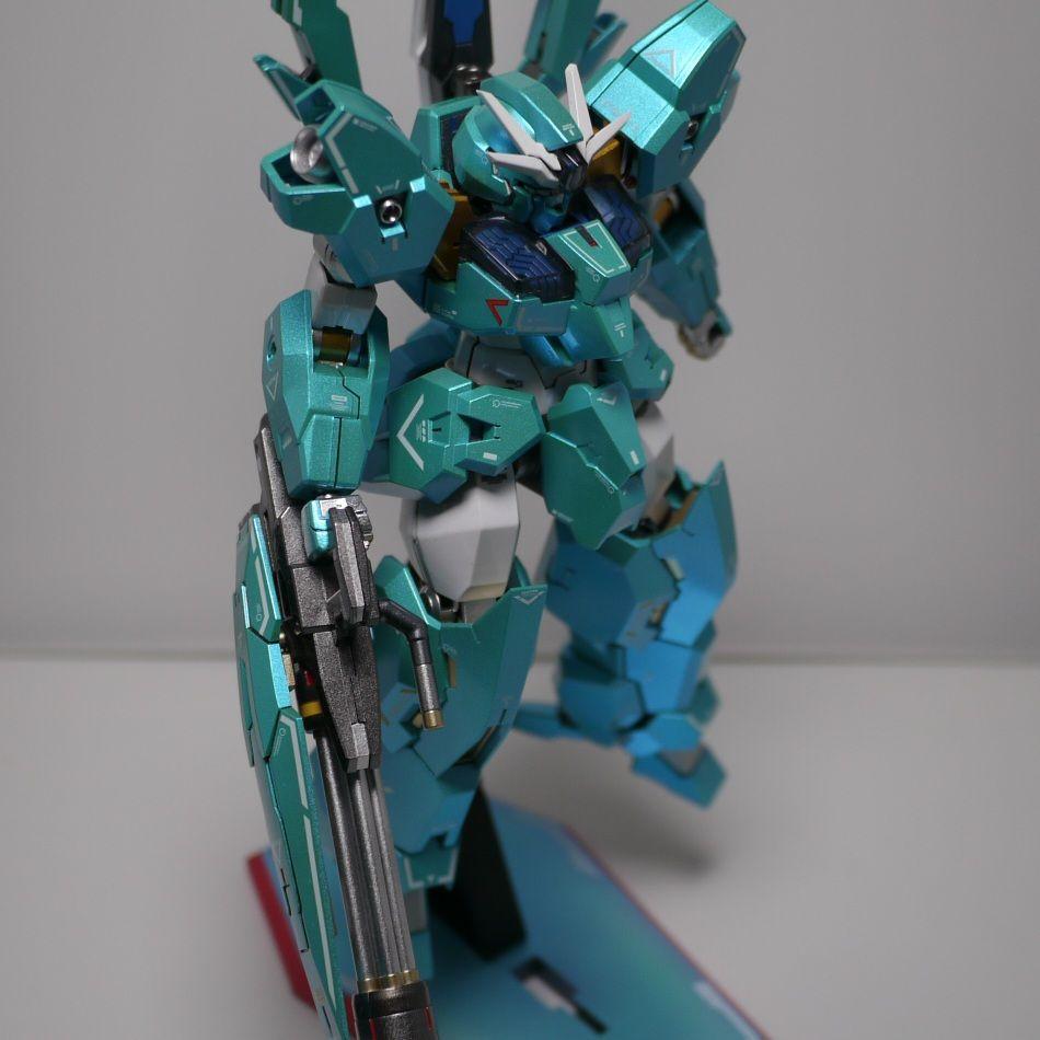 バンダイ HG ガンダムルブリスウル 完成品 HG 1/144 ガンプラ
