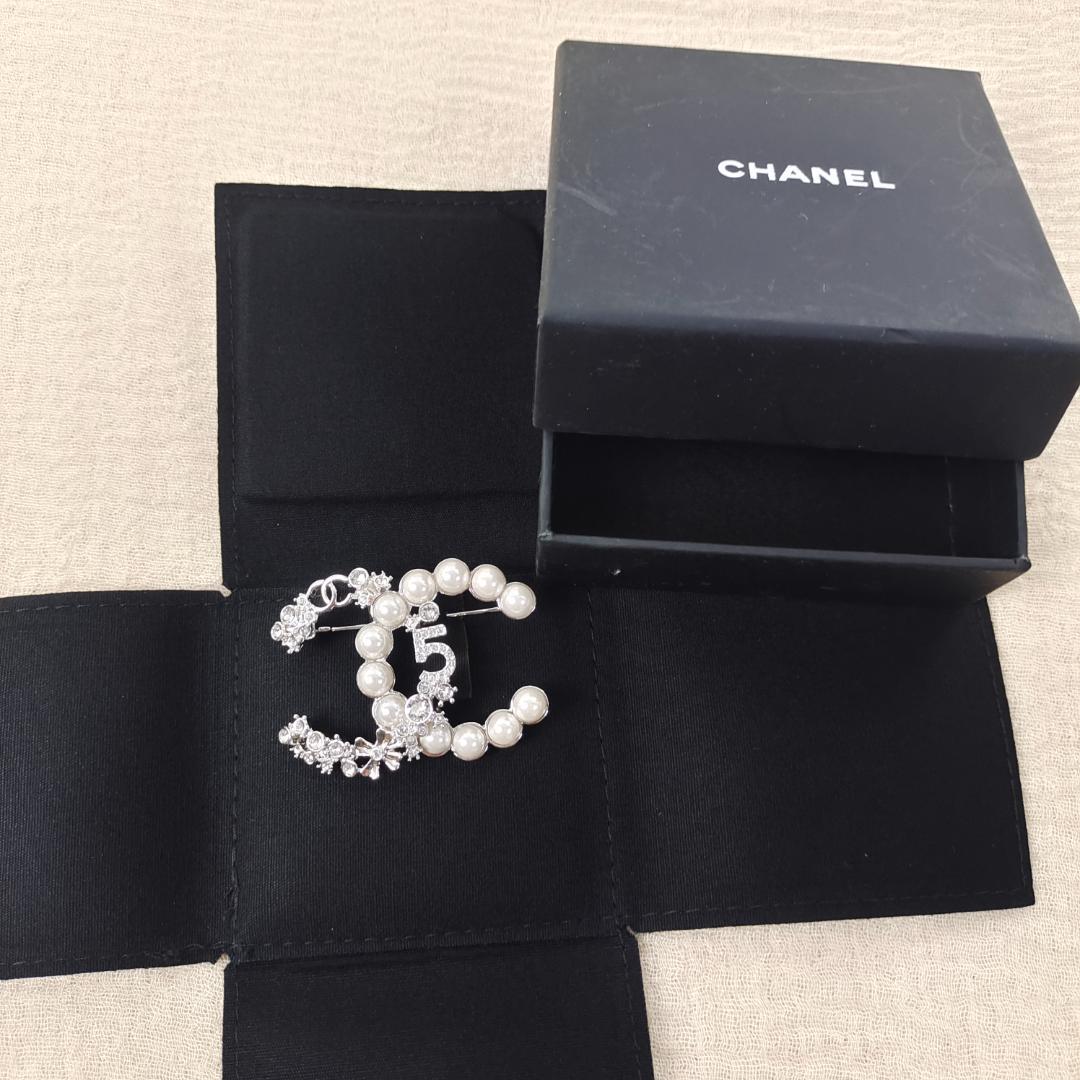 大人気！最強可愛い♪】CHANEL ☆ パール ブローチ (CHANEL