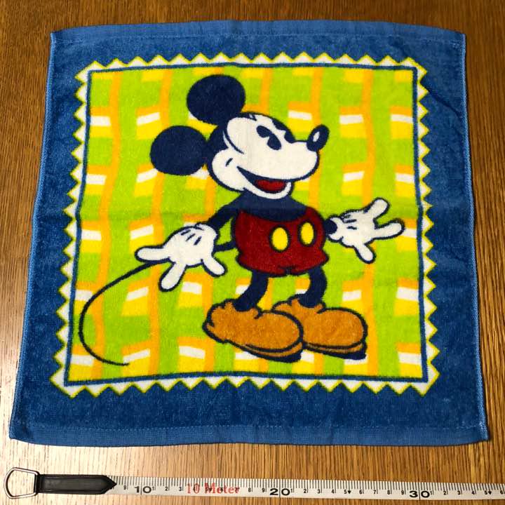 箱入り 未使用のディズニー ハンドタオル２枚セット