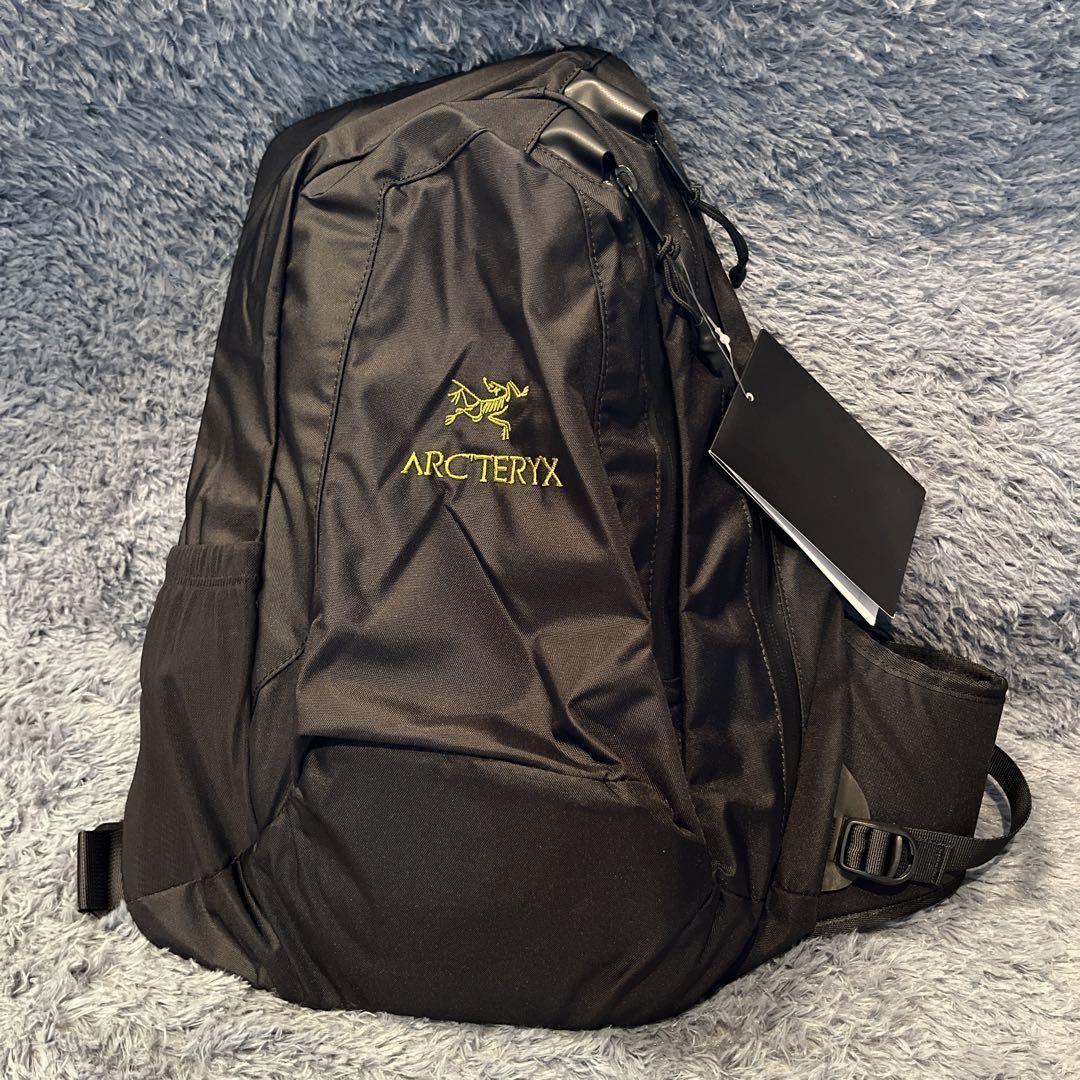 ARC’TERYX SYSTEM QUIVER CROSSBODY PACKカラー