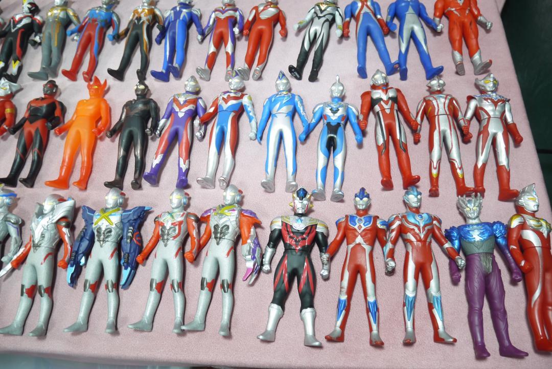 ウルトラヒーローシリーズ500　ウルトラ怪獣シリーズ500　ソフビ82体
