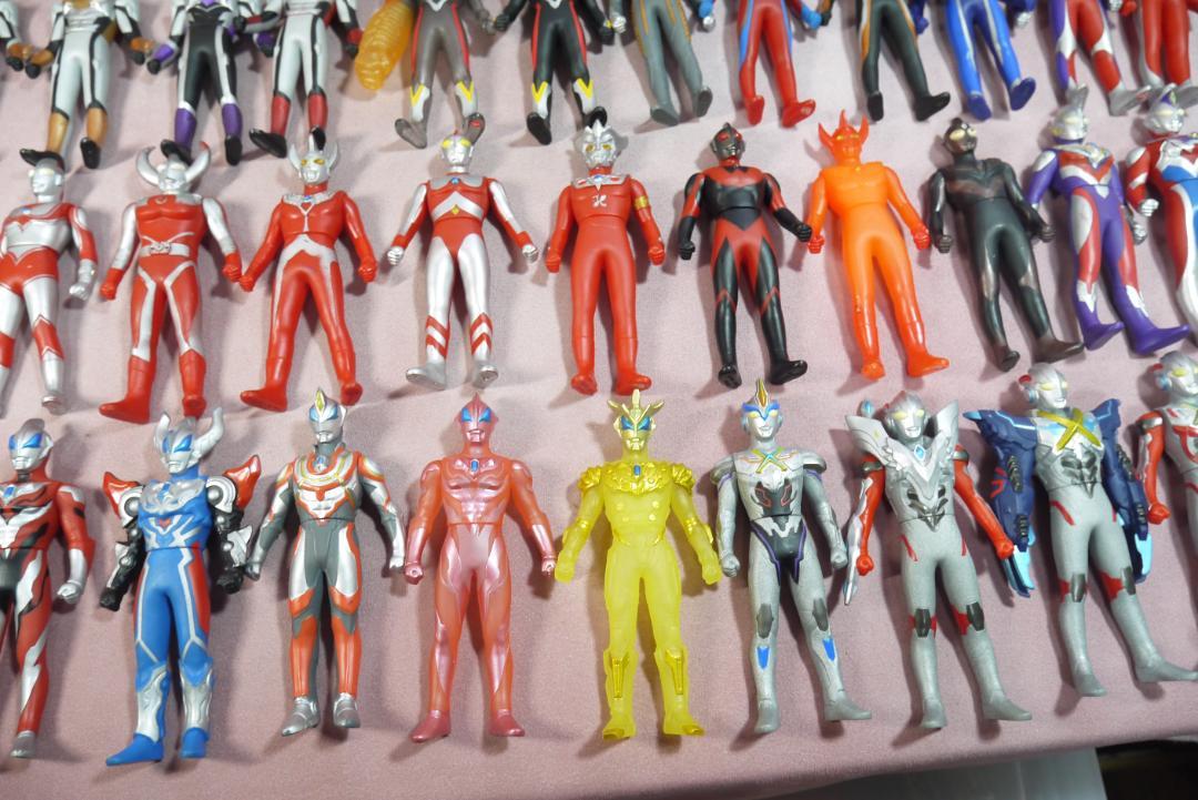 ウルトラヒーローシリーズ500　ウルトラ怪獣シリーズ500　ソフビ82体