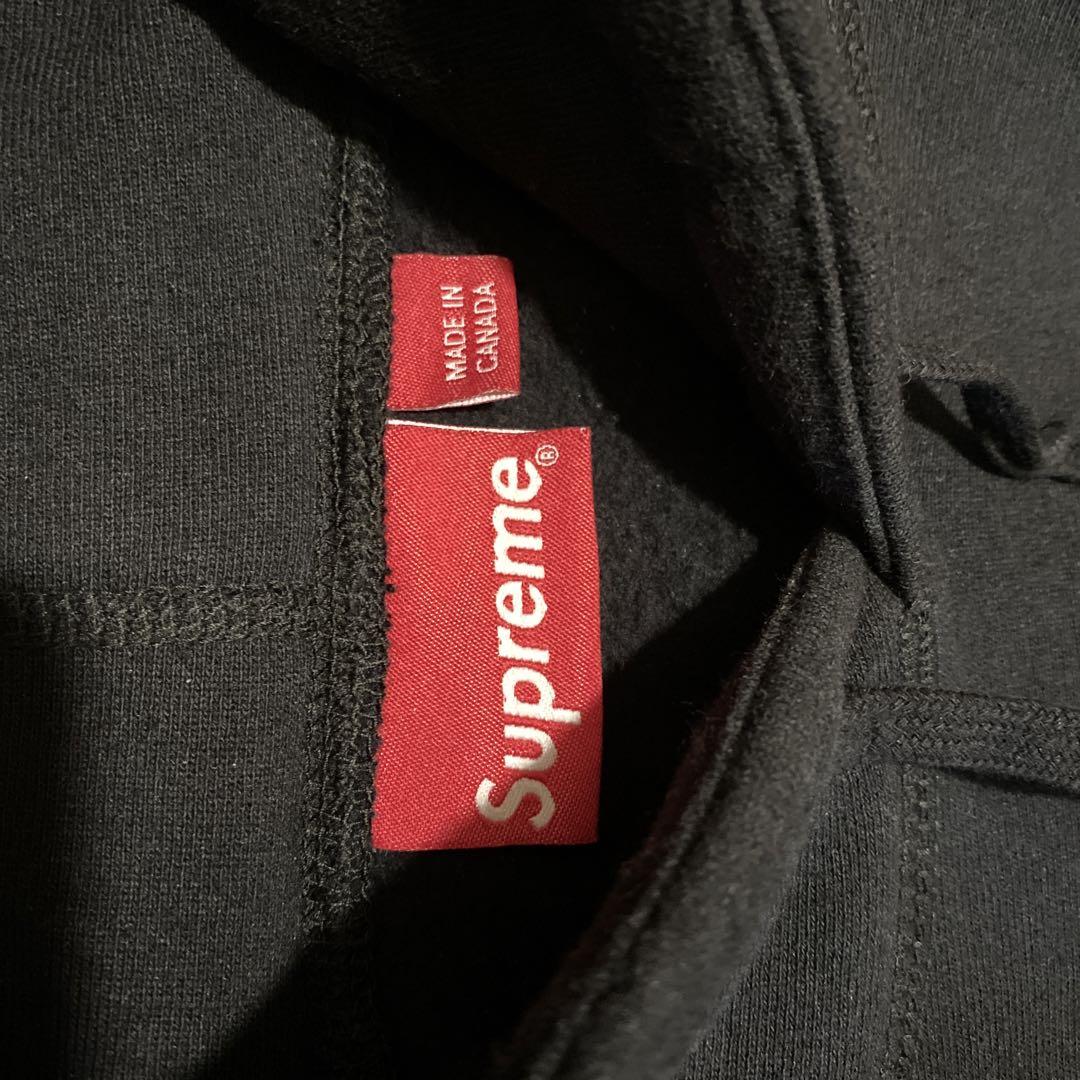 シュプリーム　パーカー　supreme スモールボックス　シャツ　トレーナー