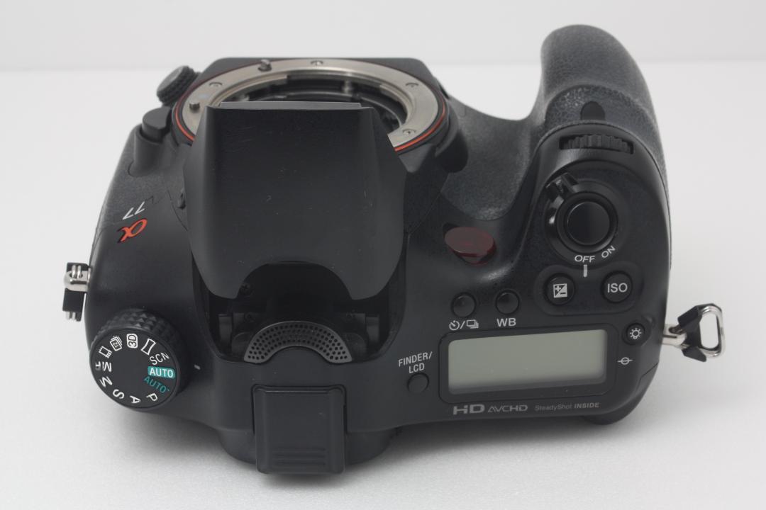 ソニー SONY α77 バッテリー・充電器・ストラップ付き #244a