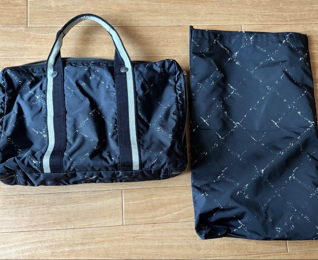 CHANEL ブラックバッグ 収納袋付き