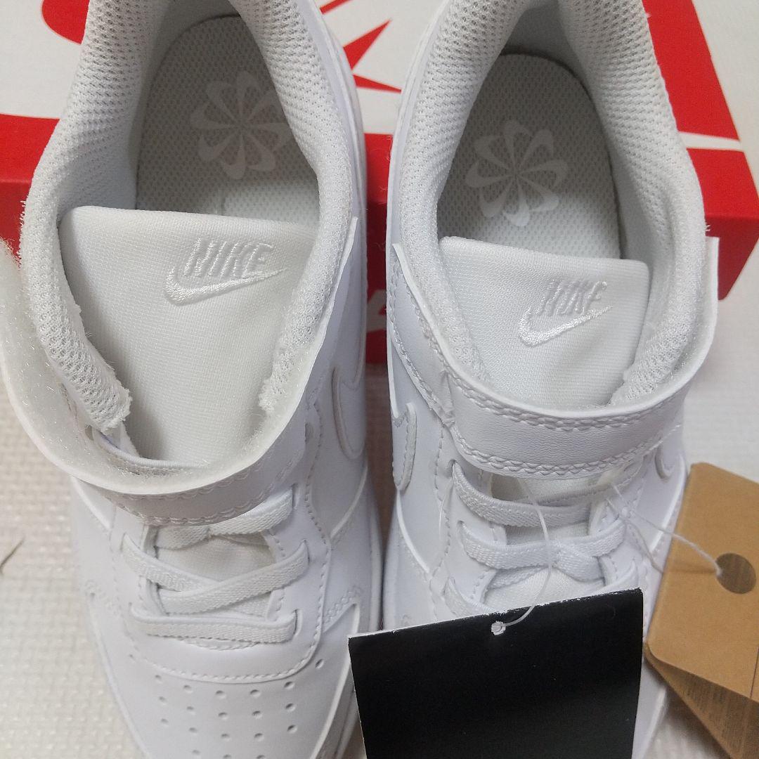 NIKEコートボロー