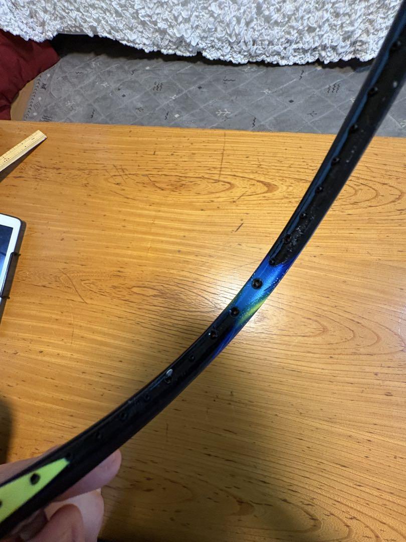 アストロクス77 バドミントンラケット