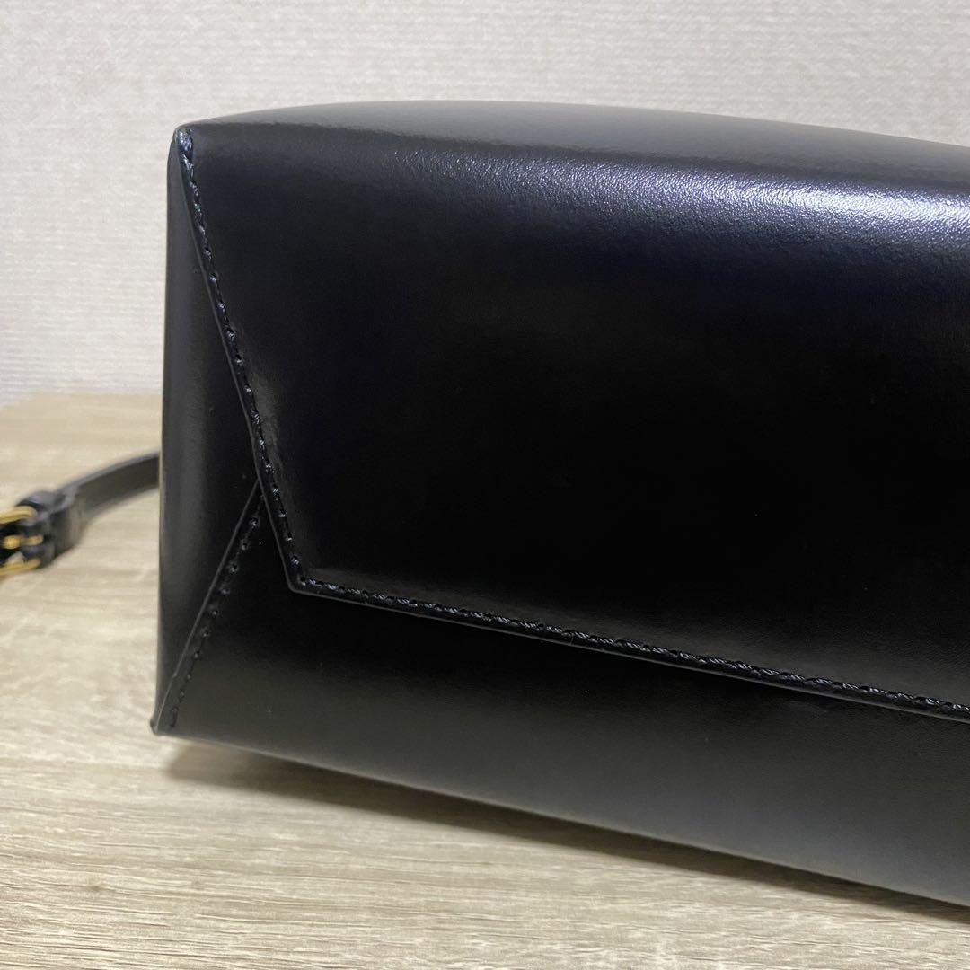 【MARNI】ブラック レザー製 Museoミニバッグ