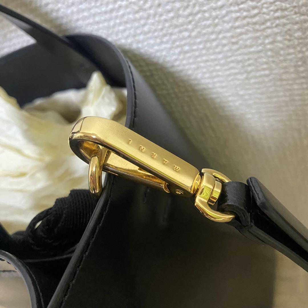 【MARNI】ブラック レザー製 Museoミニバッグ