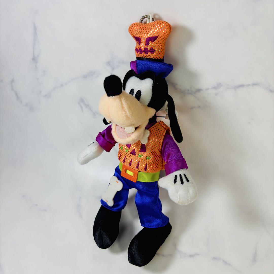 ディズニー ハロウィン2010 グーフィー ぬいぐるみバッジ - メルカリ