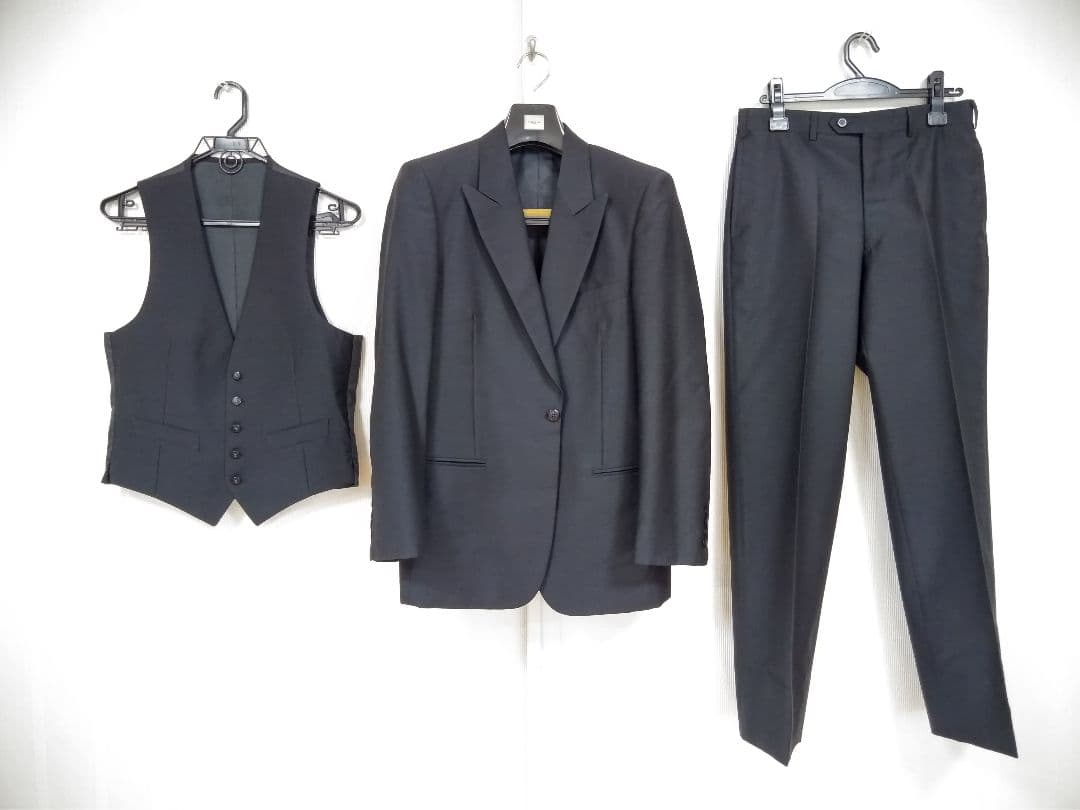 素晴らしい外見 イヴサンローラン ブラック フォーマル 3ピース YA