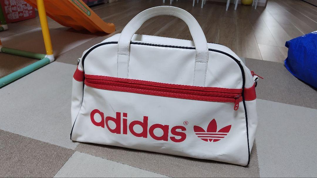 adidas ボストンバッグ ホワイト/レッド