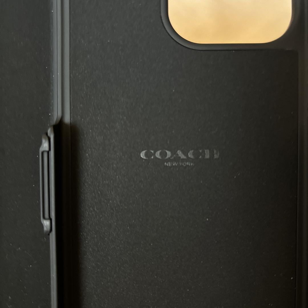 COACH iPhone 15 Pro Max用フォリオケース シグネチャー 黒