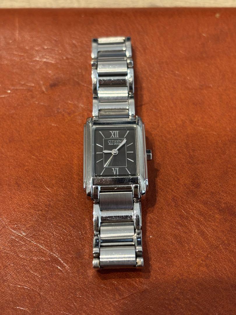 CITIZEN 黒文字盤のレディース時計