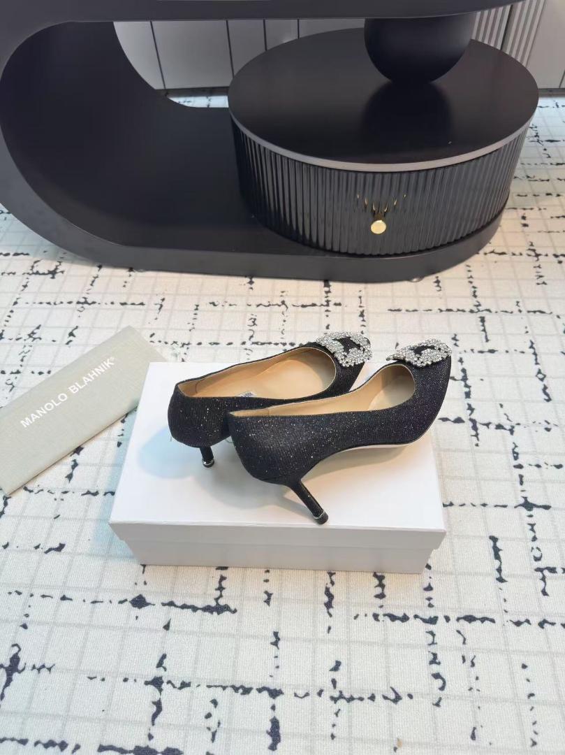 【美品】Manolo Blahnik ビジュー付きブラックパンプス Manolo Blahnik ブラックビジュー付きパンプス - メルカリ