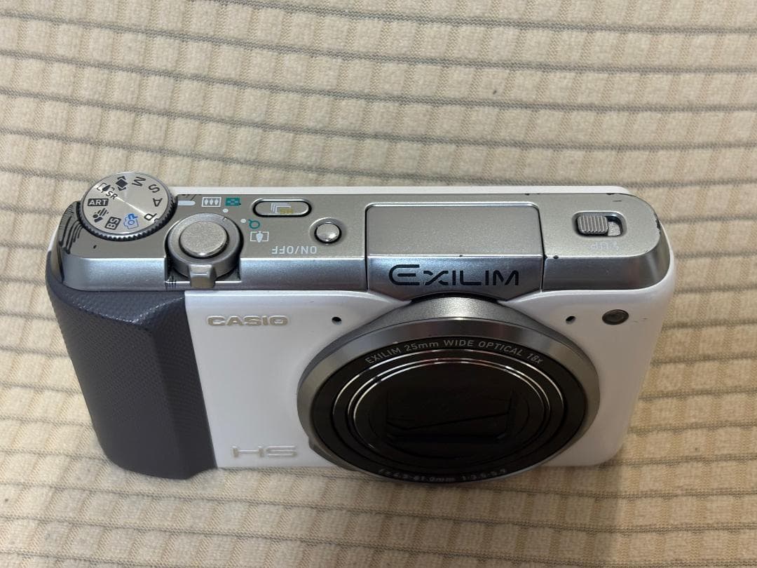 CASIO EX-ZR700 ホワイト CASIO EX-ZR700 ホワイト
